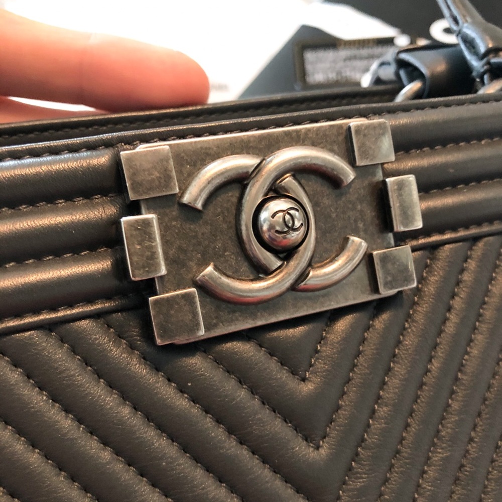 Chanel Gray Chevron Leather Boy CC Tote Bag - Picture 5 of 9